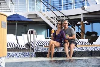 Oceania Cruises The Pool 9.jpg